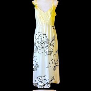 Robbie Bee ladies, elegant, white sleeveless maxi dress size 12 fully lined